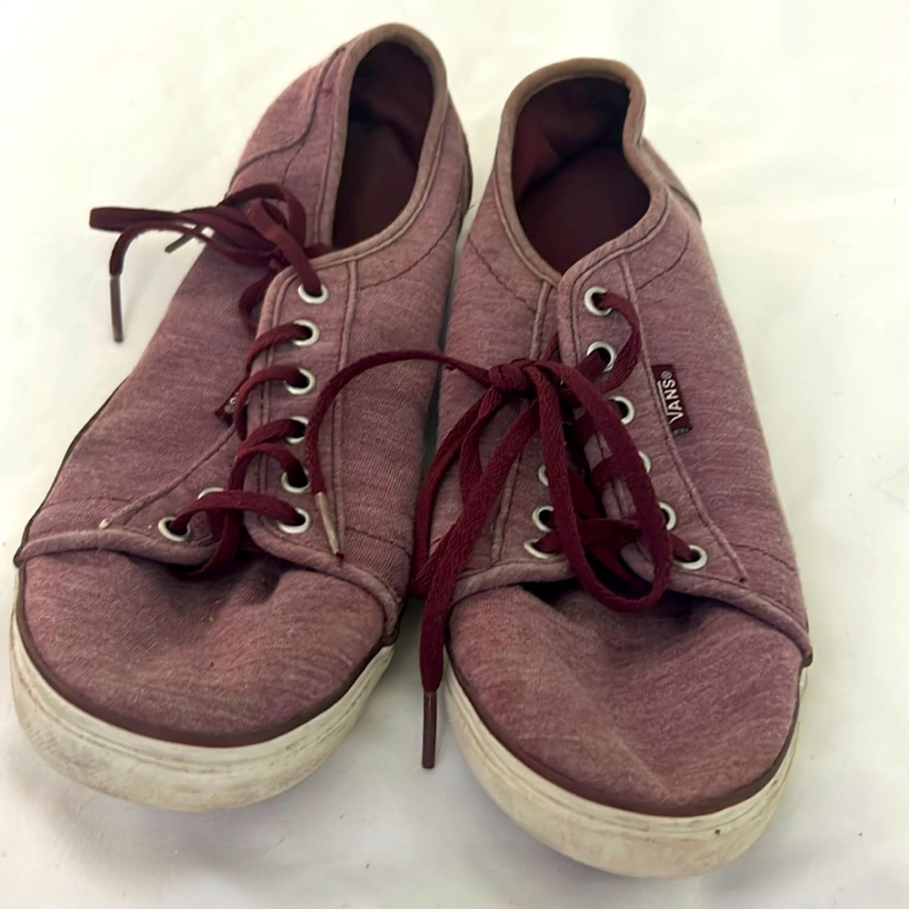 Women’s purple vans